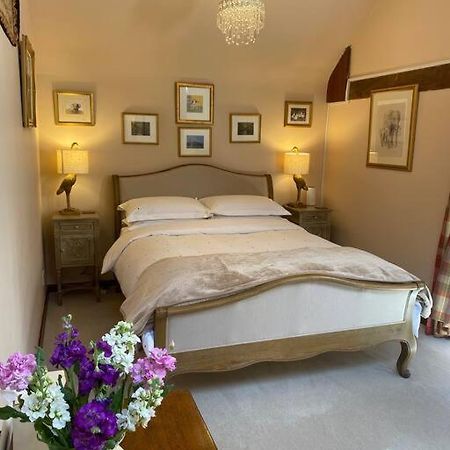 The Grooms Loft Self Contained Apartment Milton Abbas Luaran gambar