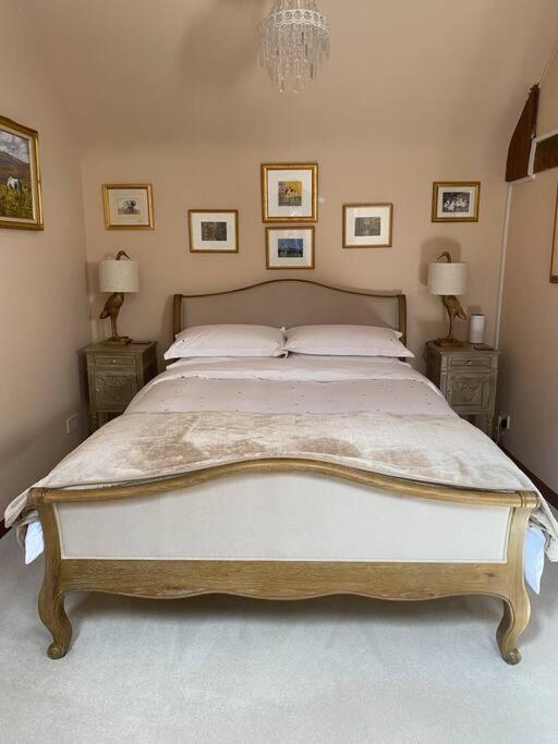 The Grooms Loft Self Contained Apartment Milton Abbas Luaran gambar